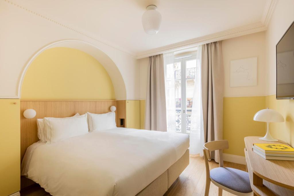 Двухместный (Улучшенный двухместный номер с 1 кроватью), Hotel Agora Saint Germain