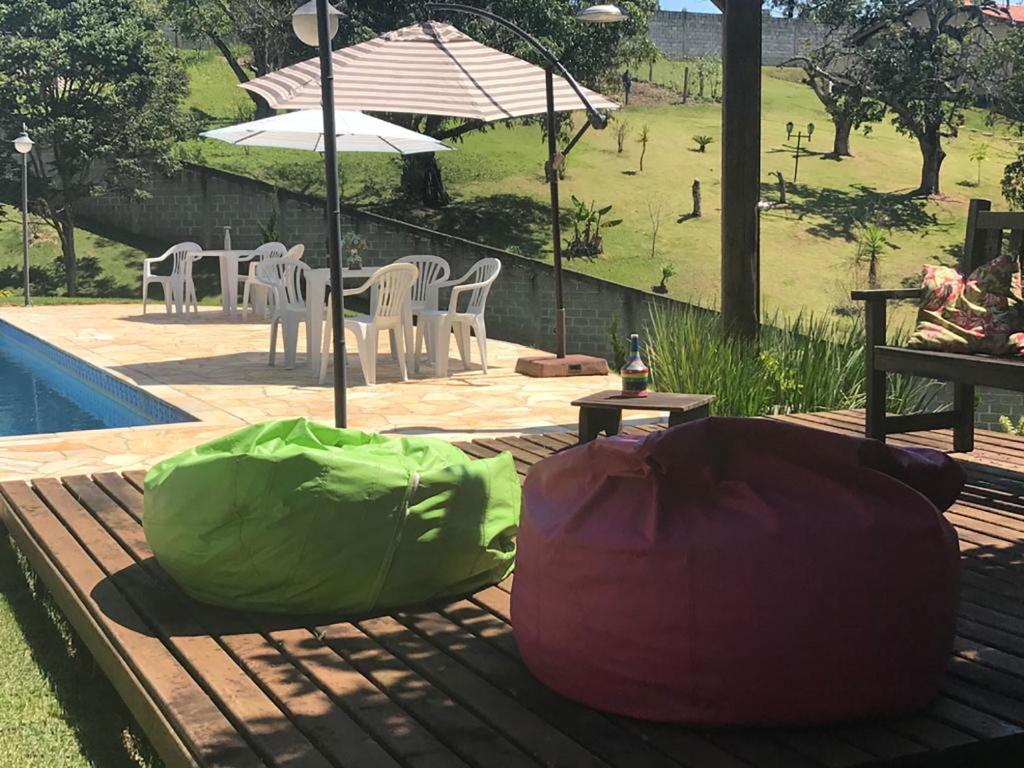 Chacara c Wi-Fi, piscina e lazer em Campo Limpo SP photo 2
