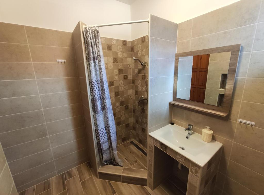 Студио (Номер-студио с террасой), Royal Apartman