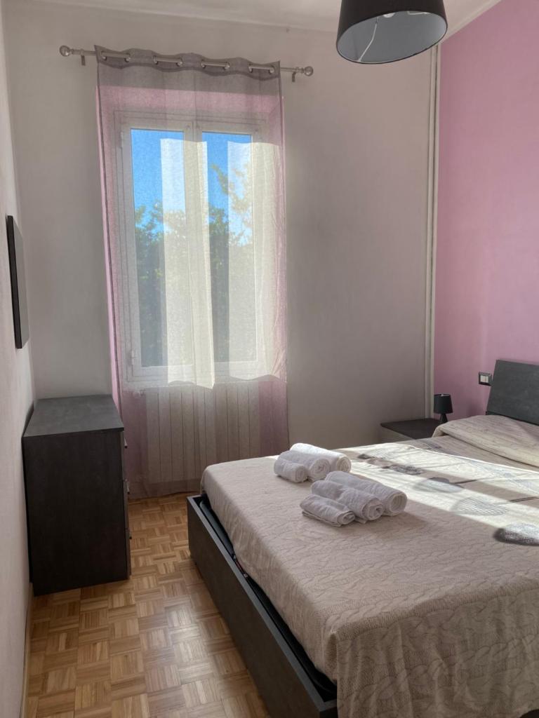 Sweet Home Sara photo 2