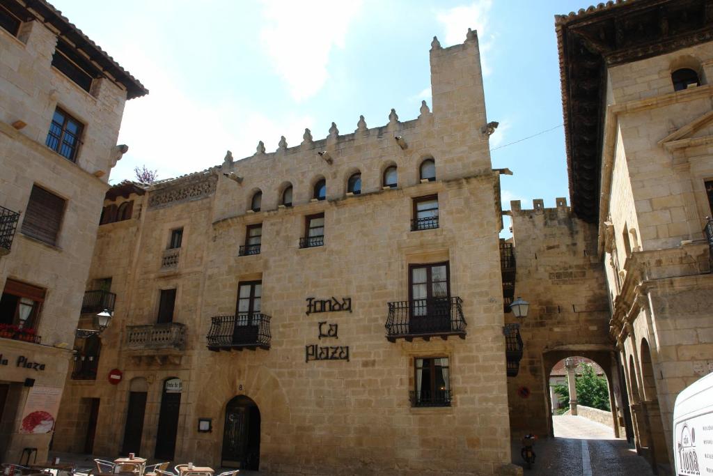 Fonda la Plaza photo 2