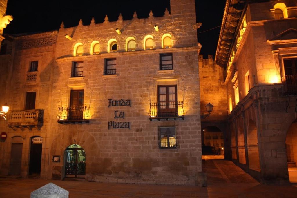 Fonda la Plaza photo 4