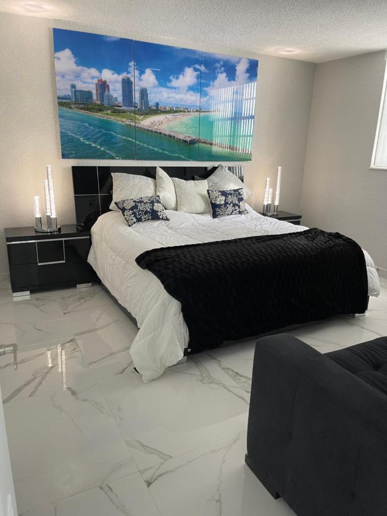 Ocean view Hollywood image