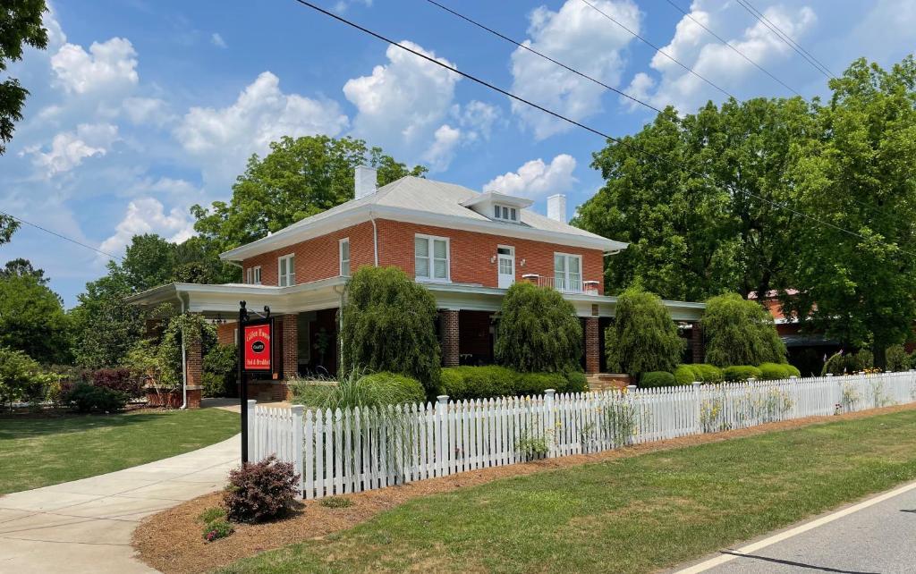 The Gillen House B&B image