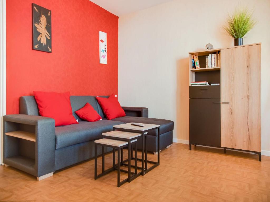 Attractive apartment in Chaumont with a balcony photo 2
