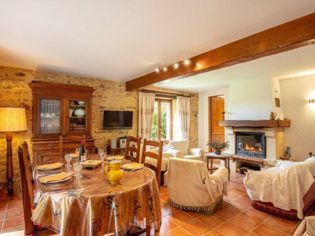 Gîte Besse, 4 pièces, 6 personnes - FR-1-616-149 photo 2