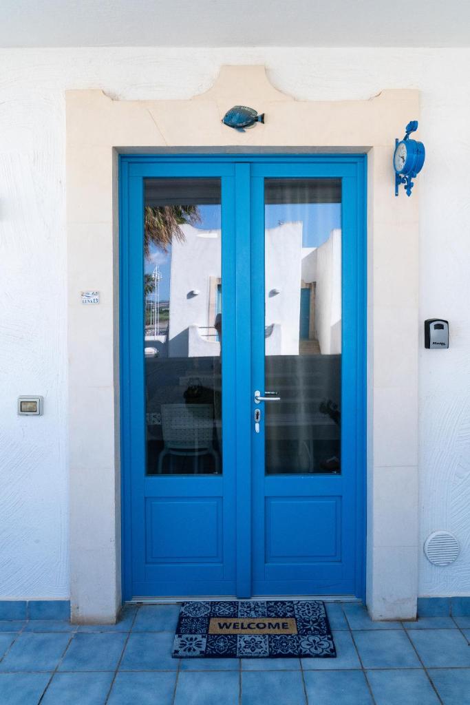 Blue Marine Apartment photo 2