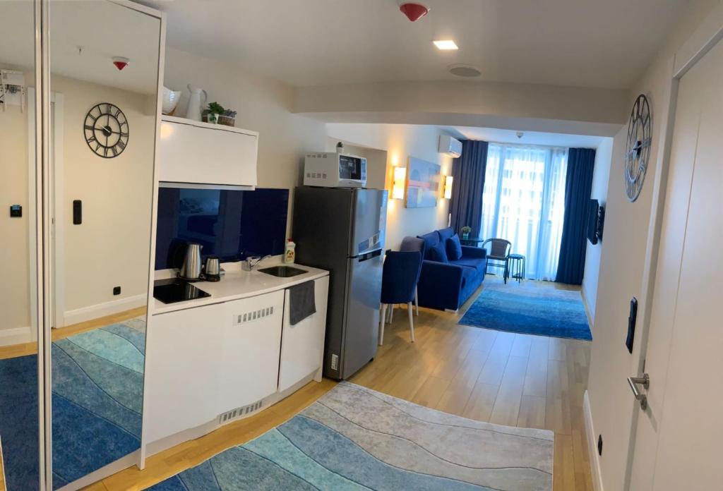 Orbi city Luxury suit photo 2