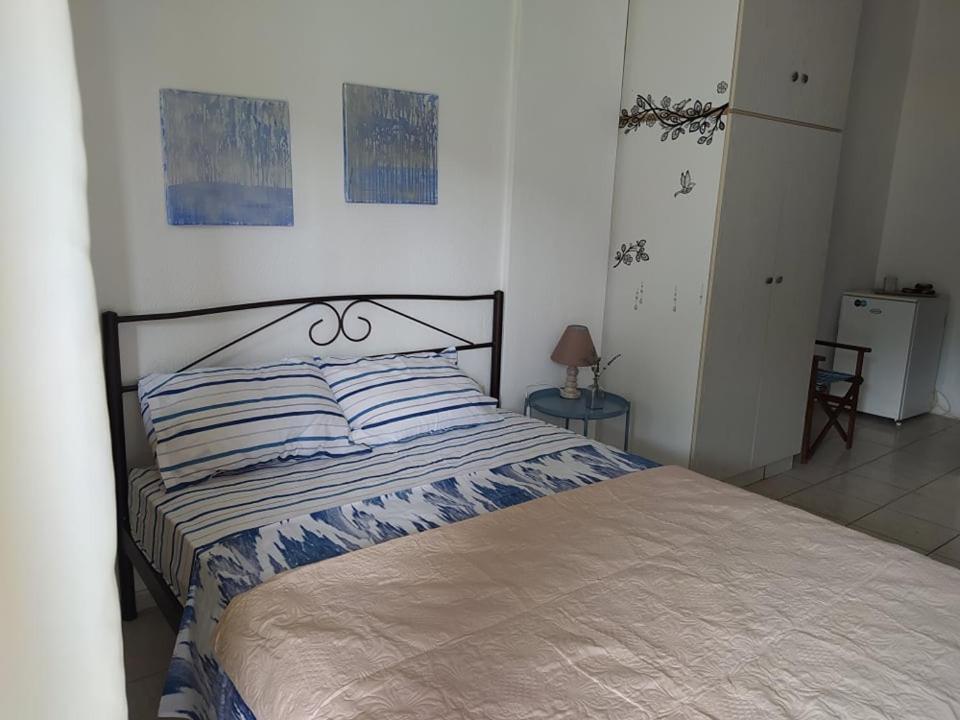 Eleni Karouti rooms for rent photo 3