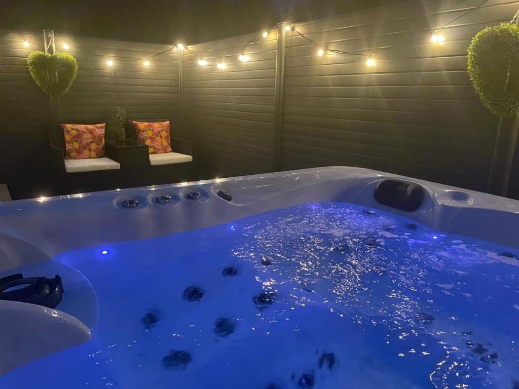 Hot Tub 9 The Fairways photo 4