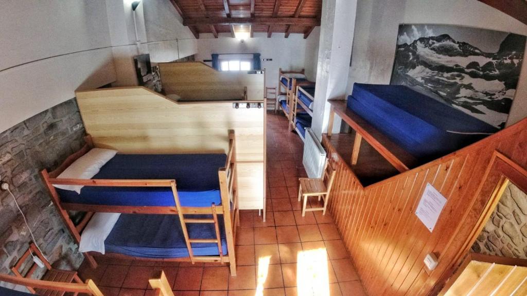 Refugio Lucien Briet photo 2