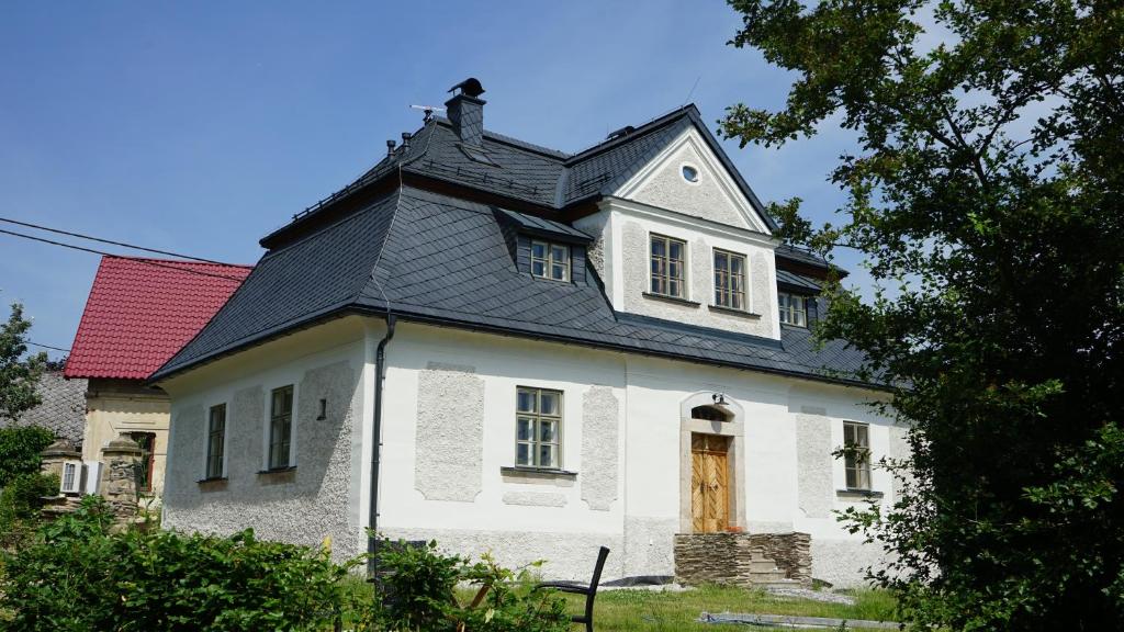 Barokní kaplanka 1796 A. D. - luxusní apartmány v Českém ráji photo 1