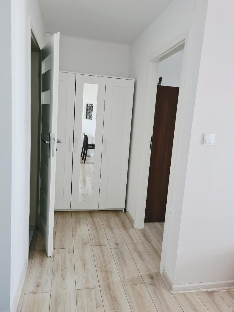Apartament Centrum Jana Pawła II - Tap to explore photos