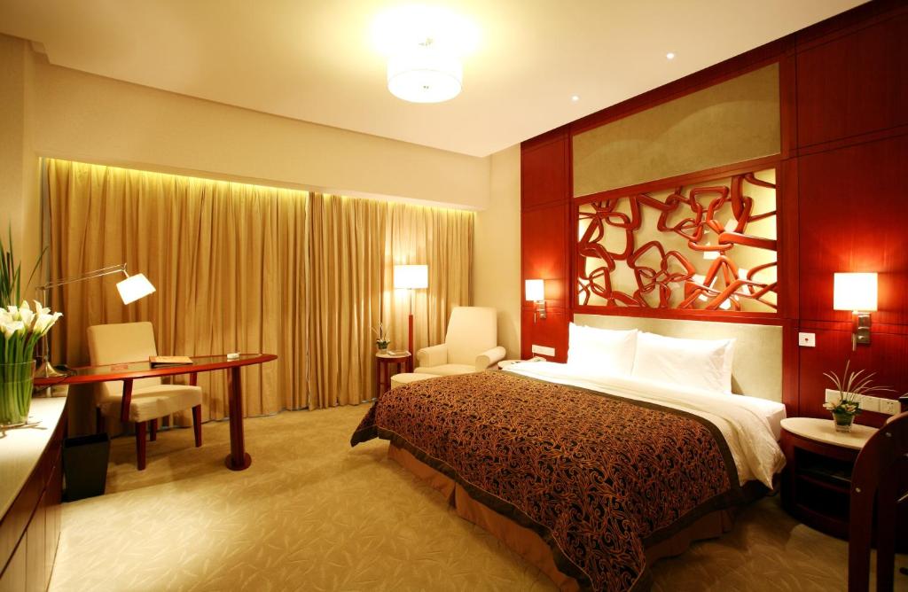 Сьюит (Пакет услуг B с билетами - Семейный люкс), Parkview Hotel