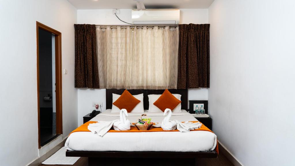 Двухместный (Улучшенный двухместный номер с 1 кроватью), FabHotel Scarlet Marathahalli