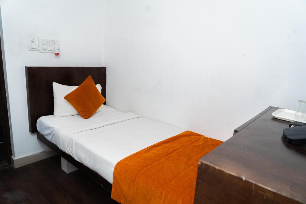 Одноместный ([Sanitised]Standard Single Room), FabHotel Scarlet Marathahalli