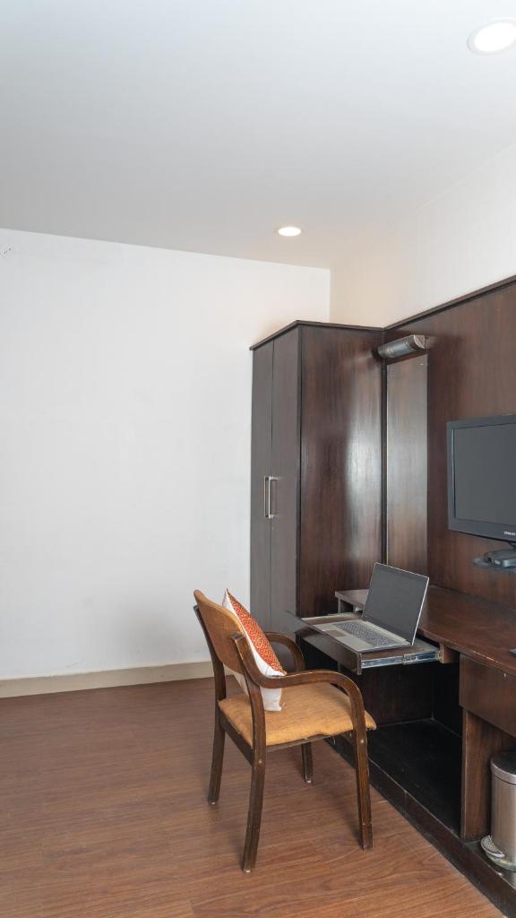 Двухместный (Улучшенный двухместный номер с 1 кроватью), FabHotel Scarlet Marathahalli