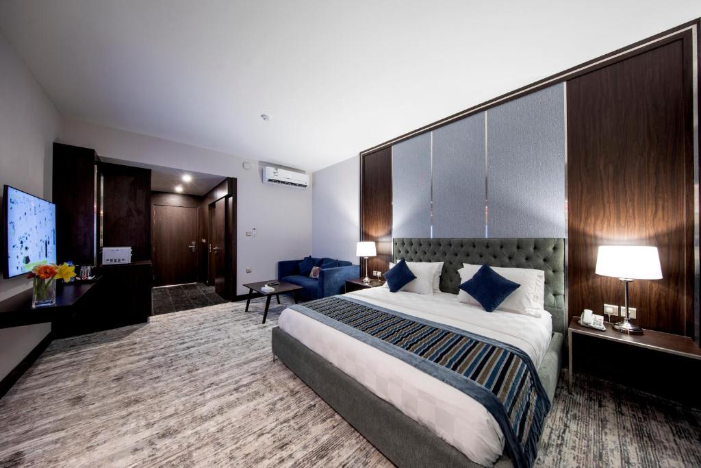 Lily Hotel Suite Mubarraz photo 2