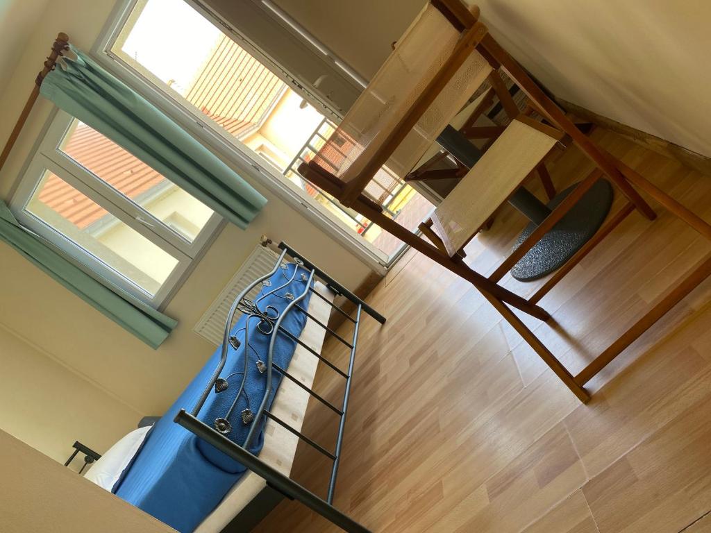 Dday House photo 4