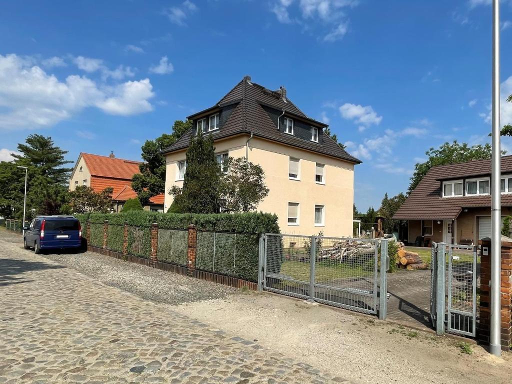 Freundliche Zweiraumwohnung in ruhiger Lage photo 1
