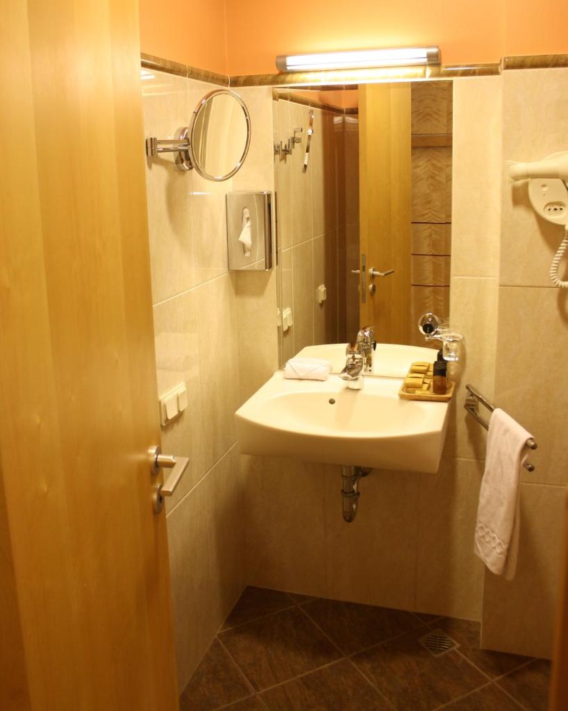 Одноместный (Классический одноместный номер), Royal Square Hotel & Suites