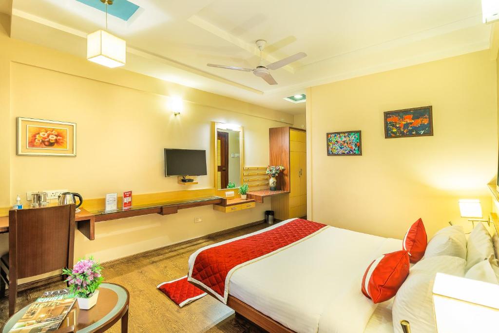 Двухместный ([Sanitized] Deluxe Double or Twin Room), Hotel Kanthi Comforts