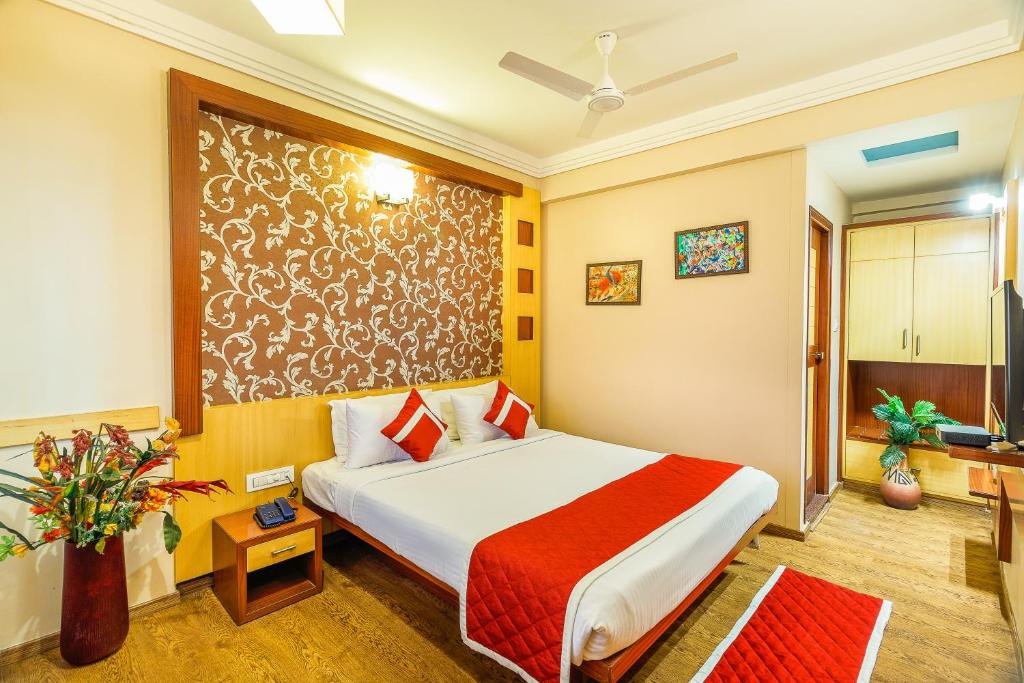Двухместный ([Sanitized] Deluxe Double or Twin Room), Hotel Kanthi Comforts