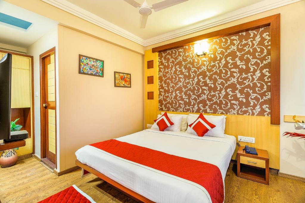 Двухместный ([Sanitized] Deluxe Double or Twin Room), Hotel Kanthi Comforts