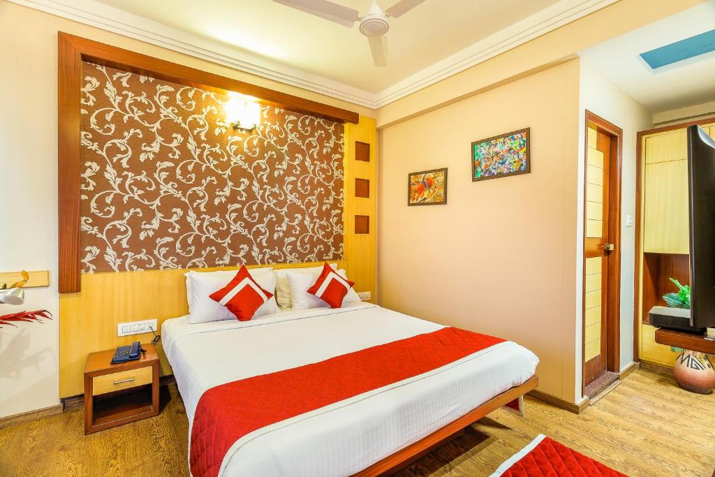 Двухместный ([Sanitized] Deluxe Double or Twin Room), Hotel Kanthi Comforts
