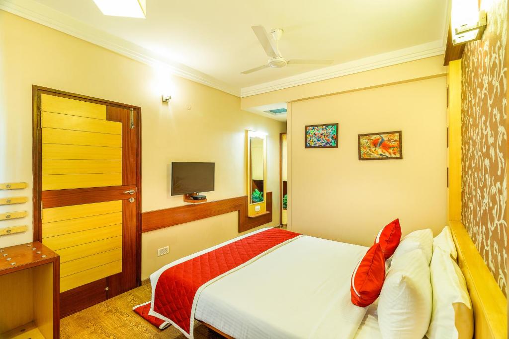 Двухместный ([Sanitized] Deluxe Double or Twin Room), Hotel Kanthi Comforts