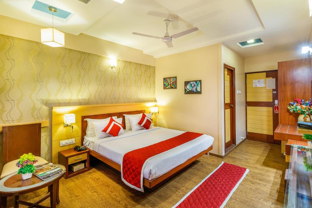 Двухместный ([Sanitized] Deluxe Double or Twin Room), Hotel Kanthi Comforts