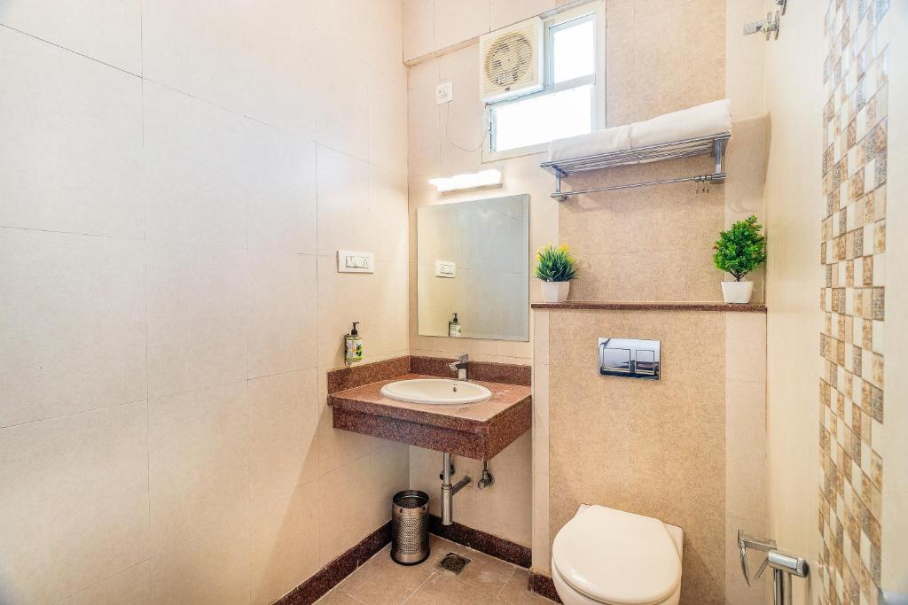 Двухместный ([Sanitized] Deluxe Double or Twin Room), Hotel Kanthi Comforts