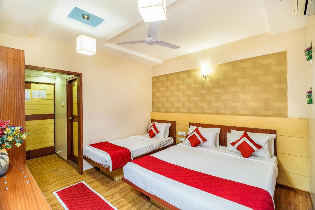 Двухместный ([Sanitized] Superior Double Room), Hotel Kanthi Comforts