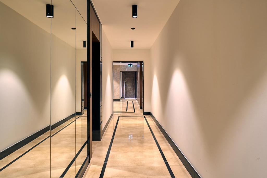 MENNICA RESIDENCE SUITE APARTMENTS