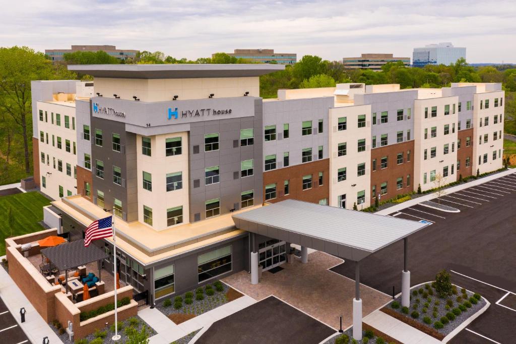 Hyatt House Nashville Airport image