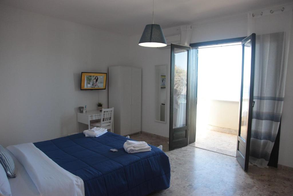 Bahari Beachfront Aparthotel Selinunte photo 1