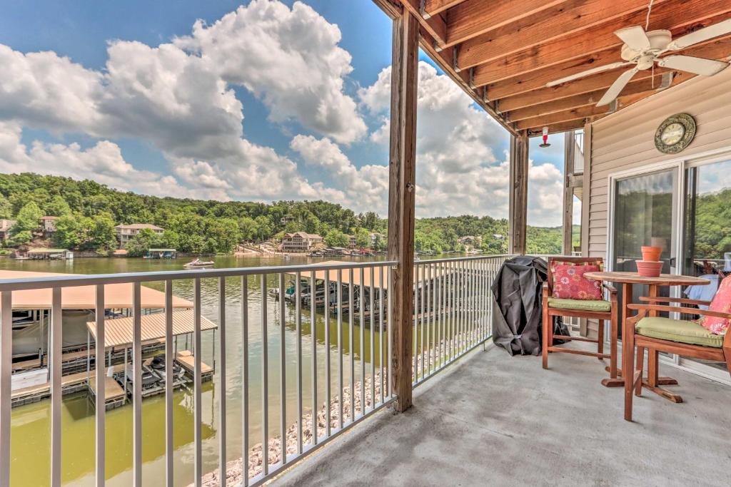 Idyllic Camdenton Condo with Community Pool and Lake! photo 1