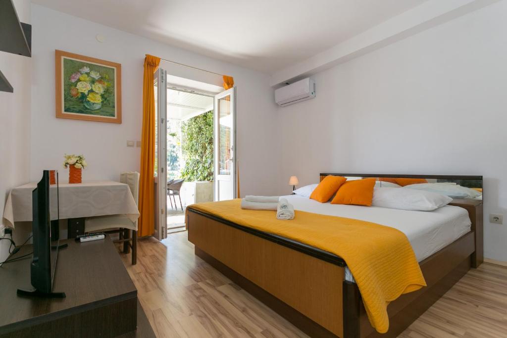 Room Nika photo 1