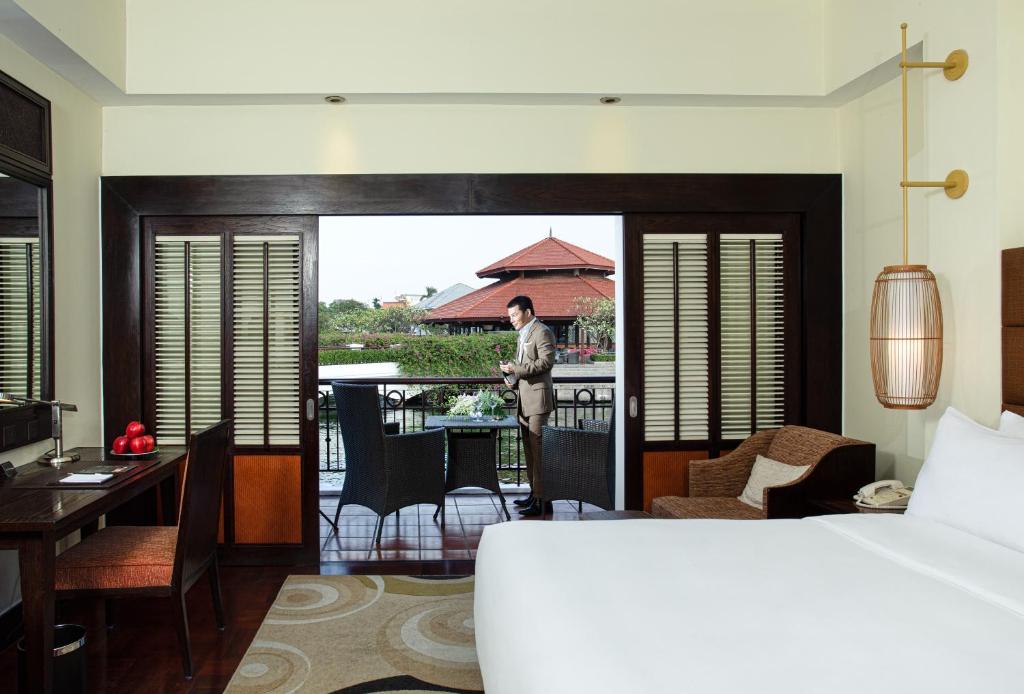 Двухместный (Номер «Павильон над водой»), InterContinental Hanoi Westlake