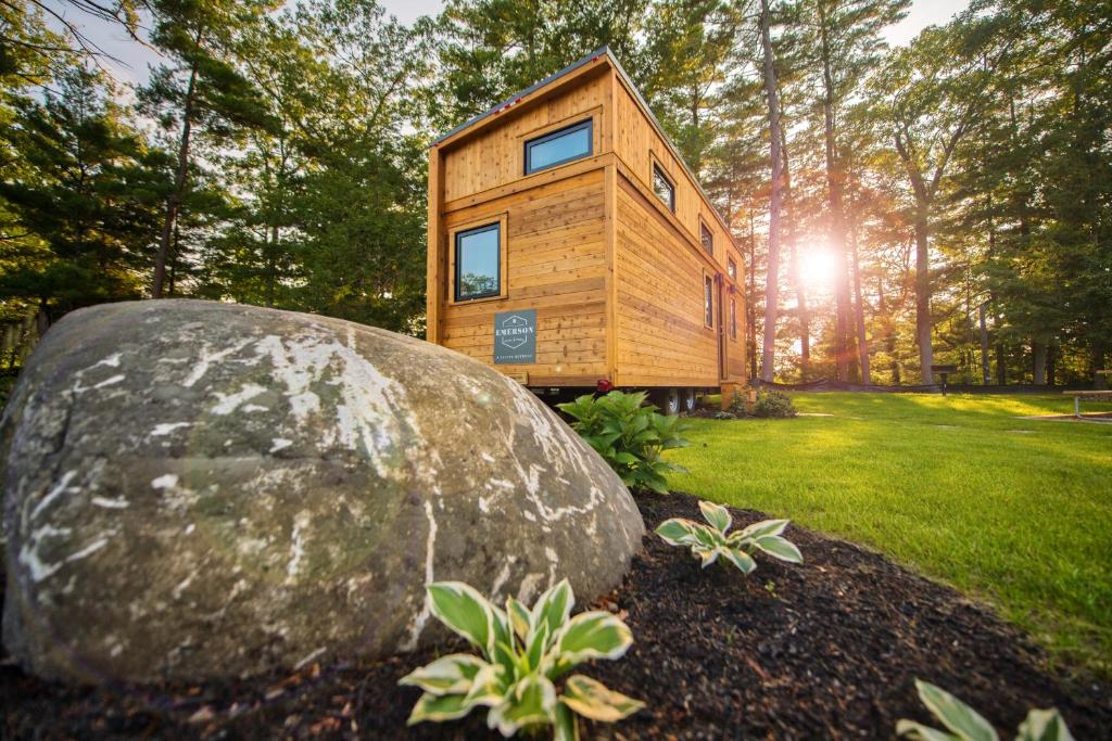 Tuxbury Pond Camping Resort Tiny House Emerson image