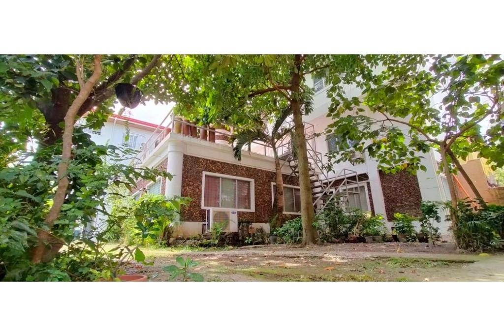 OYO 799 Ddd Habitat Iloilo photo 3