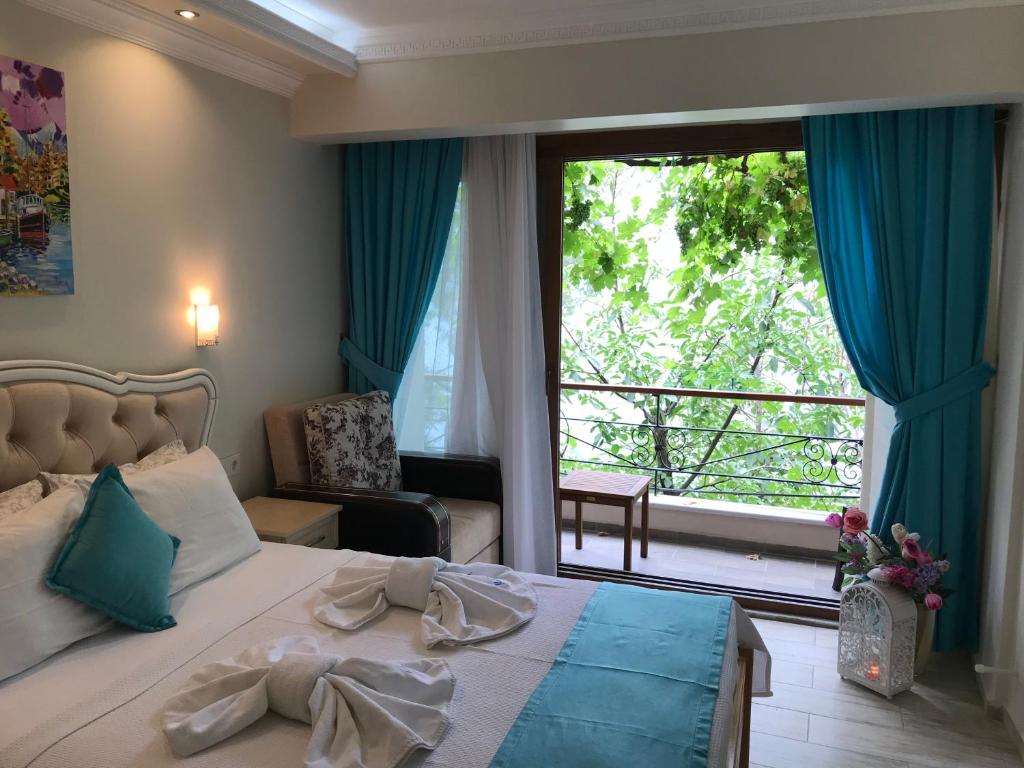 Mola Hotel photo 1