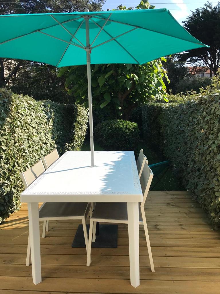 Studio Les Pétrels avec terrasse et jardinet à 2 pas de la plage photo 3