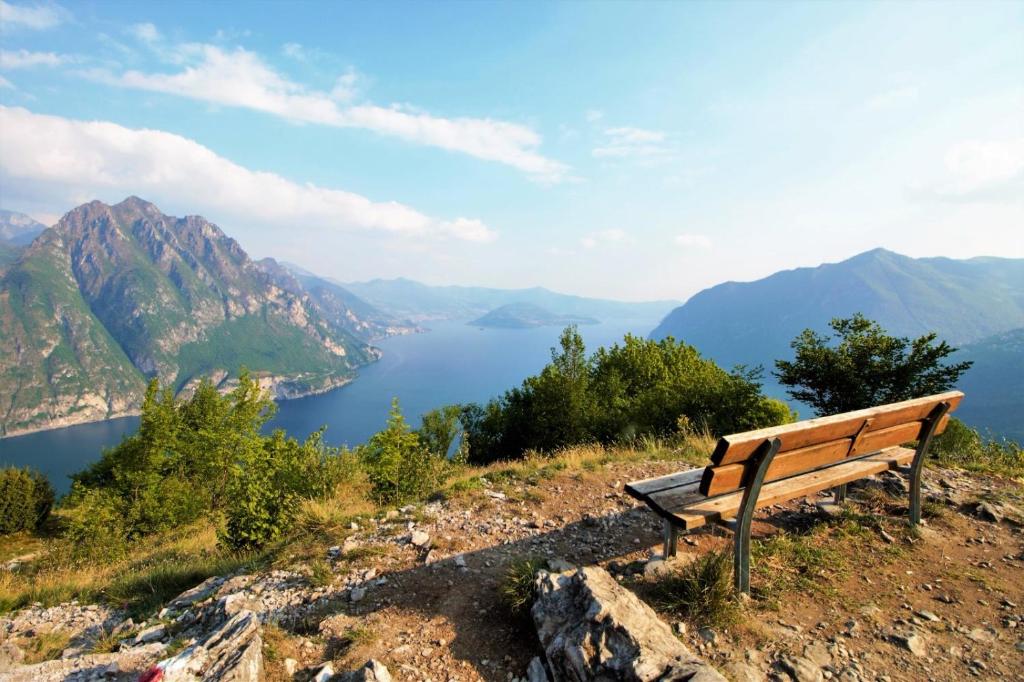 IseoLakeRental - Bosco di Lago photo 1