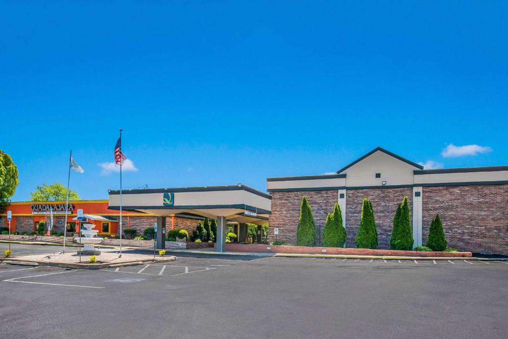 Quality Inn & Suites York photo 1