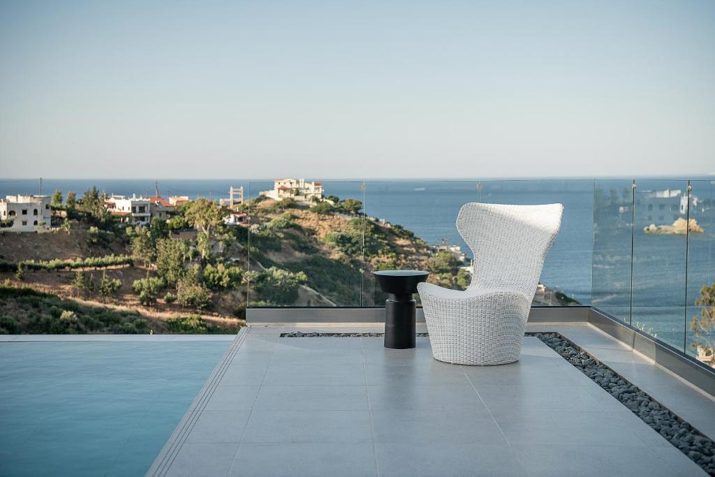 Luxurious new villa Kokomo Gaia w/ Private Pool, 400m to beach photo 2