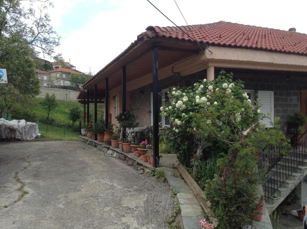Guesthouse Lamprini photo 3