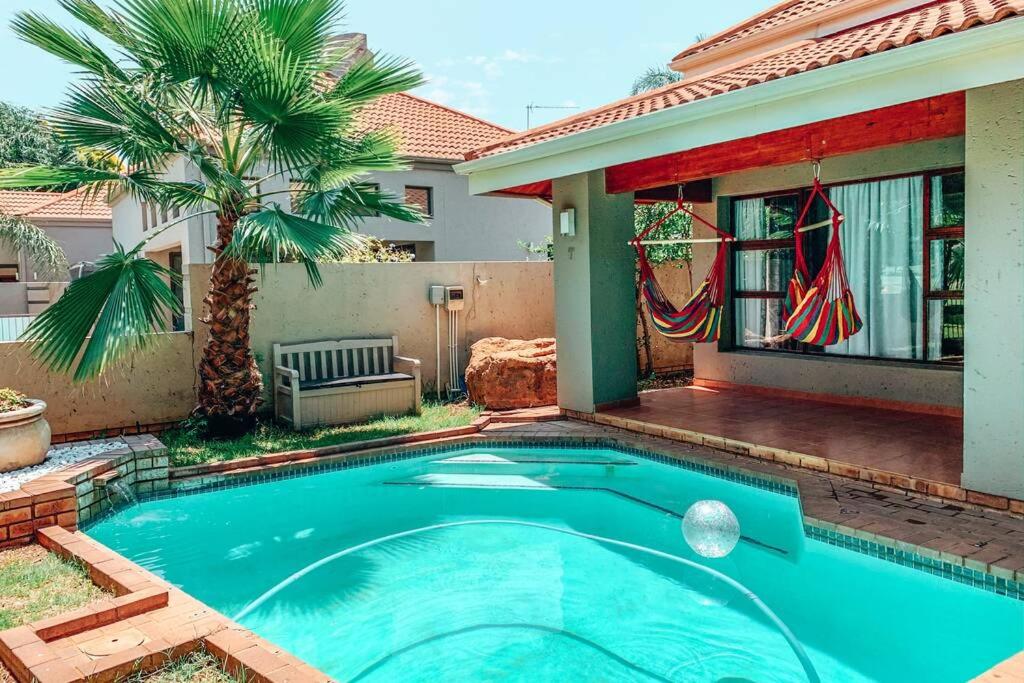 Pecanwood Golf Estate Home - Hartbeespoort photo 1