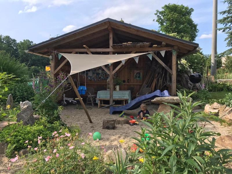 Der Zirkuswagen und das Elfenhaus photo 4