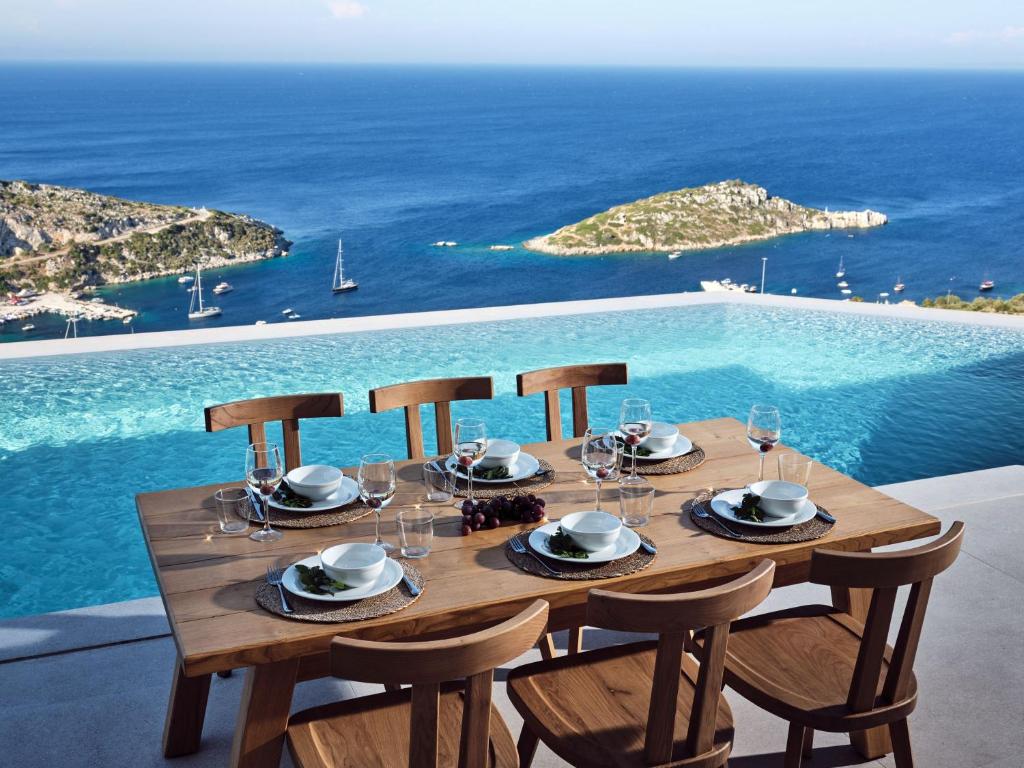 Etheria Luxury Villas & Suites photo 1